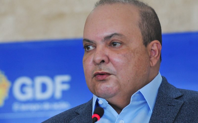 Ibaneis autoriza revitalização do Cine Itapuã e obras devem começar imediatamente no DF