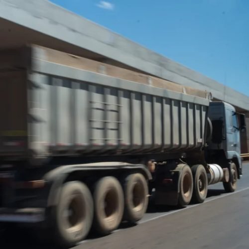 Novas regras para frete rodoviário passam a valer em todo o país