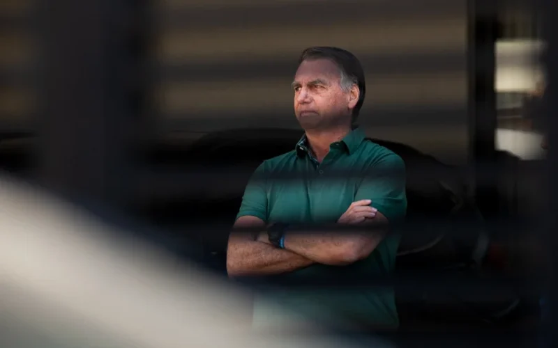 Moraes autoriza prisão domiciliar de Bolsonaro por 90 dias após parecer da PGR