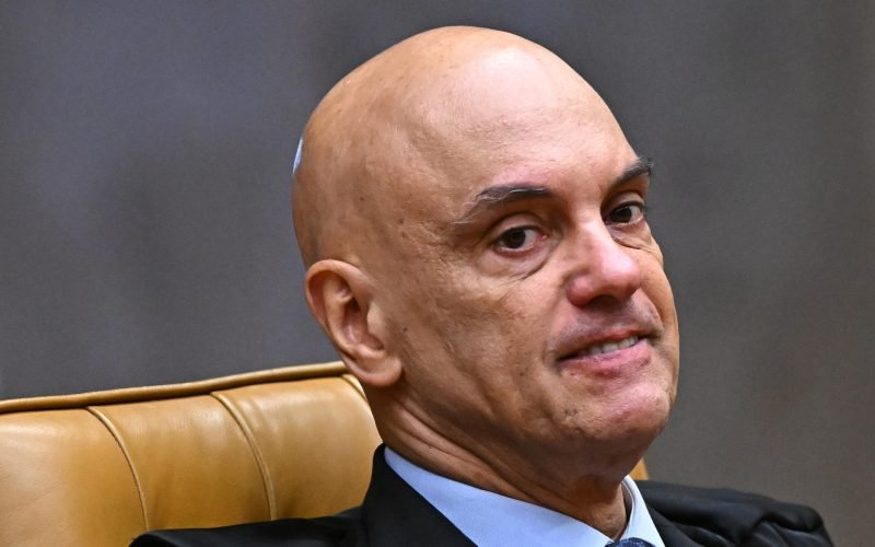 AME4803. BRASILIA (BRASIL), 17/03/2026.- El juez ministro de la Suprema Corte de Brasil, Alexandre de Moraes, asiste a la sesión inaugural del 187º período ordinario de la Corte Interamericana de Derechos Humanos este martes, en el Supremo Tribunal Federal en Brasilia (Brasil). EFE/ Andre Borges