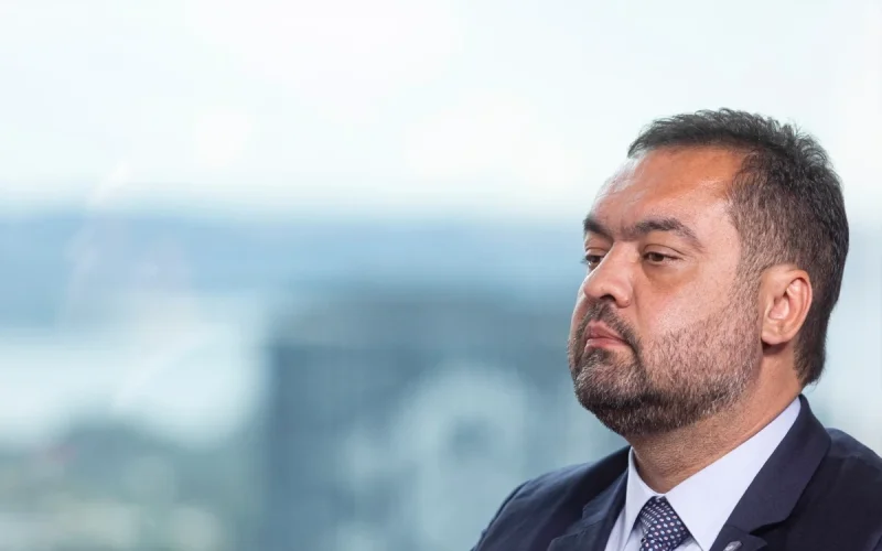 PF mira ex-governador Cláudio Castro em megaoperação no Rio