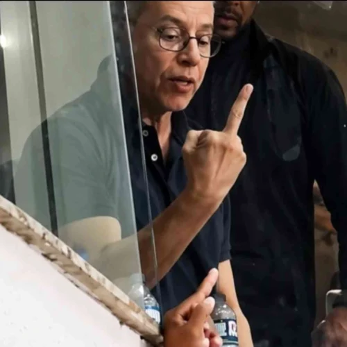 Tensão Pós-Clássico: Luiz Estevão e Torcedores do Gama em Acirrada Discussão