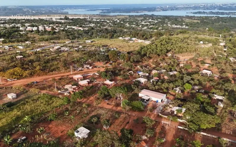 Itapoã: Grileiros erguem ‘balneário vip’ às margens do Paranoá