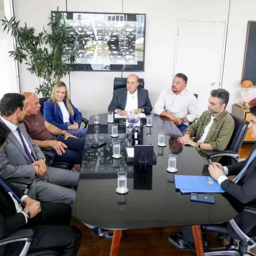 Ibaneis autoriza aumento no valor do serviço voluntário de policiais no DF