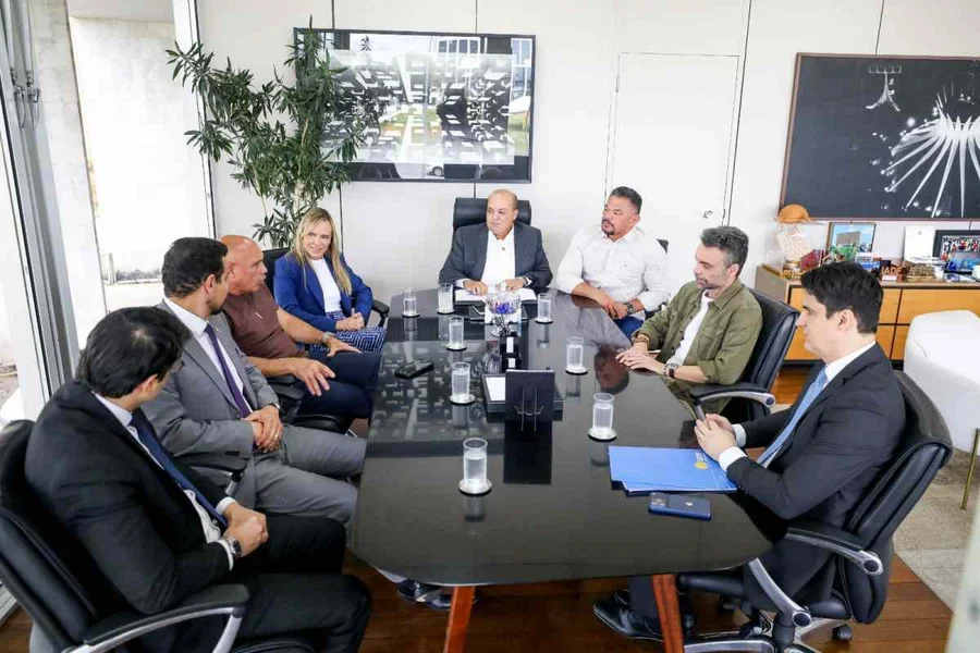 Ibaneis autoriza aumento no valor do serviço voluntário de policiais no DF