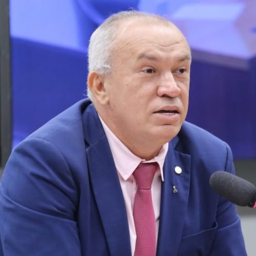 Comissão da Câmara debate financiamento para energia renovável após cortes na geração