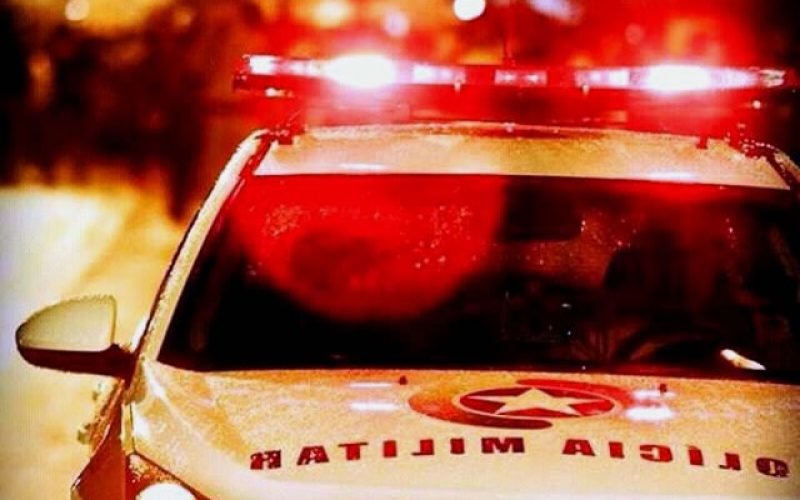 Jovem morre após perder controle de carro e colidir com árvore em SC